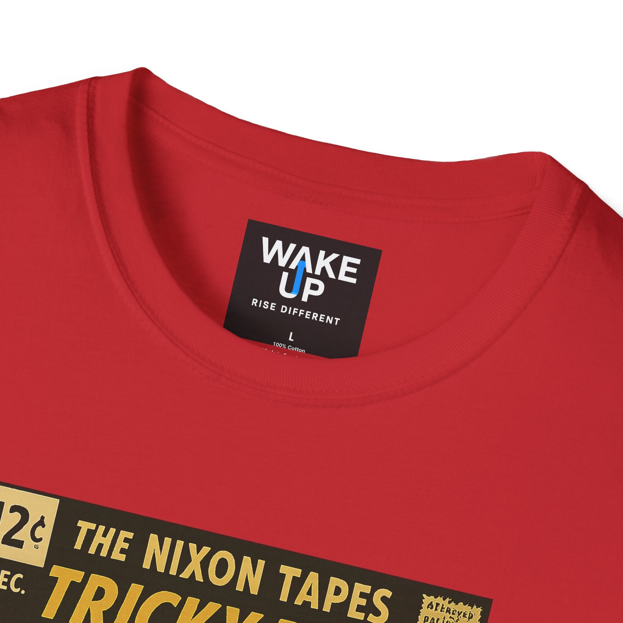 The Nixon Tapes: Greatest Hits – Limited Issue #007 – Twisted Covers: Comics, Cinema & Chaos (Men’s T-Shirt)
